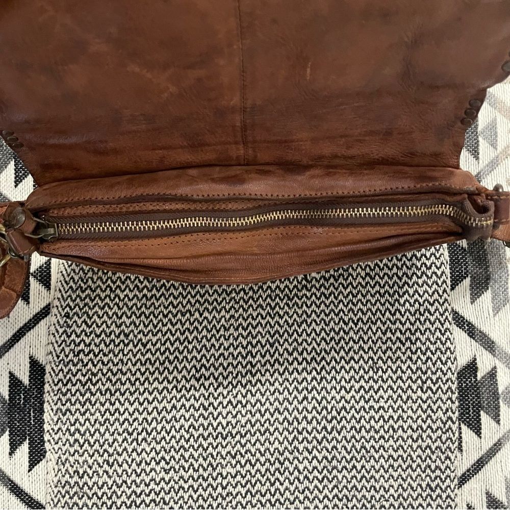 Kompanero Gisele -The Sling Bag Brown Leather w/Studs NWOT! - Picture 8 of 11